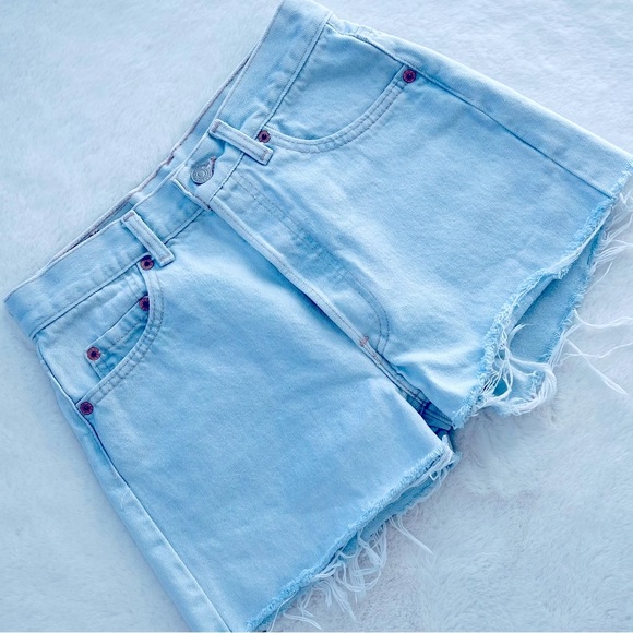 Levi's Pants - Levi’s Vintage Light Wash Shorts ☀️ Size 26